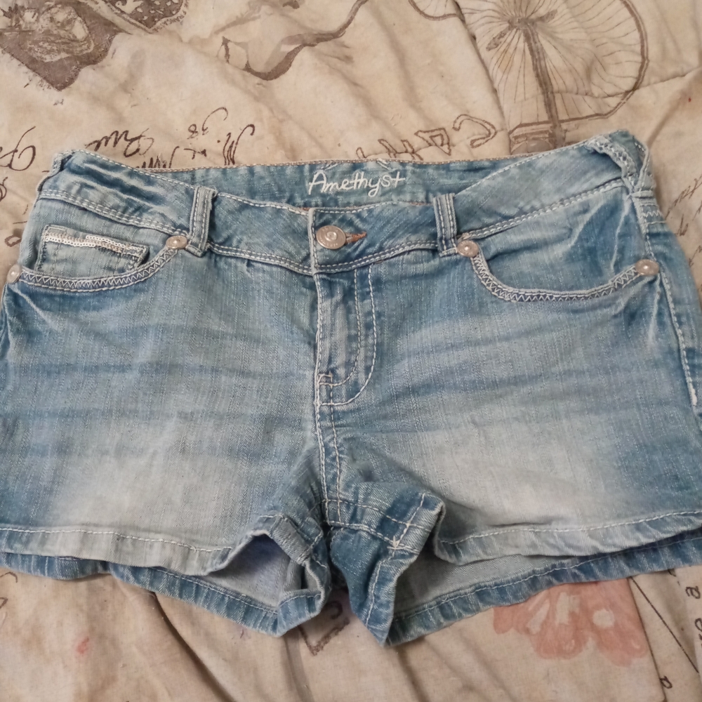 Amethyst Jeans Light Blue Jean Shorts